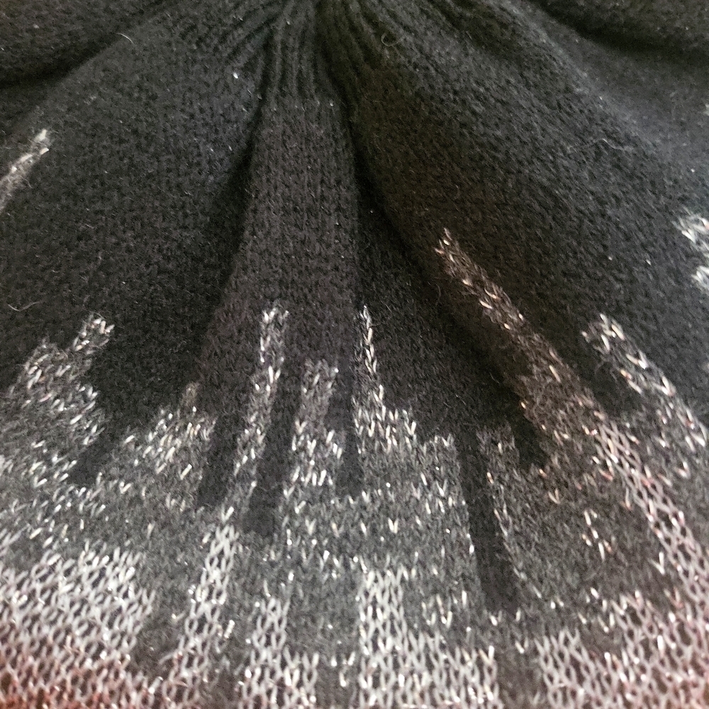 Calvin Klein Black & Silver Metallic Lightweight Knit Acrylic Blend Tam Beret OS - Picture 7 of 7